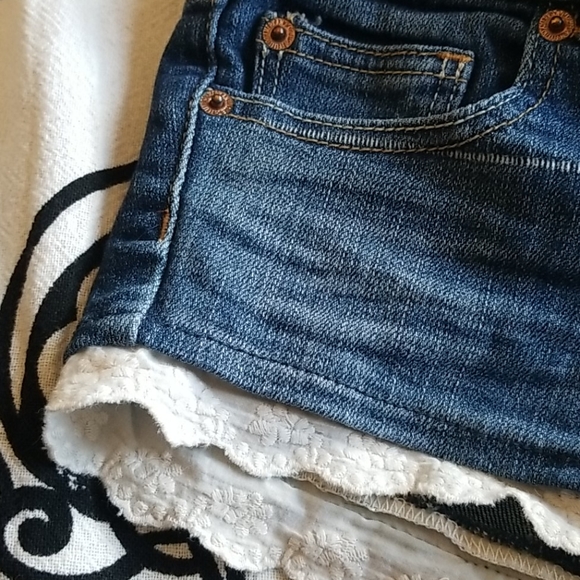 AE Stretchy Denim Jean Short - Picture 2 of 5